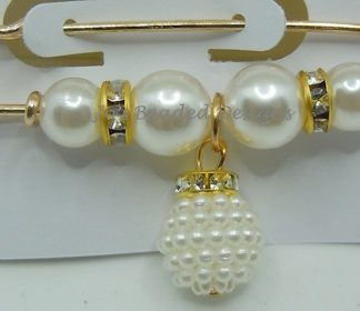 4 Bead Kiltpin Brooch, Pearl and Dangle